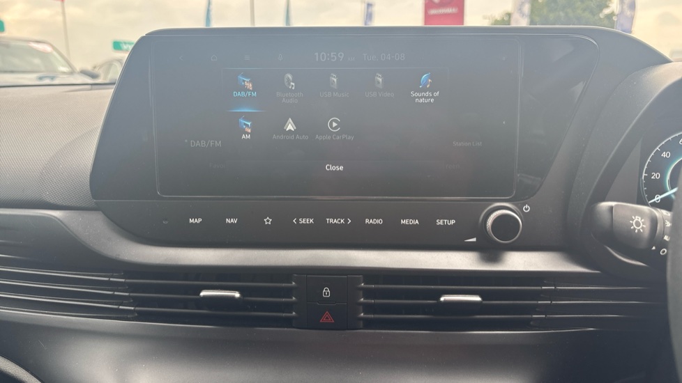 Hyundai i20 1.0T GDi 48V MHD Premium 5dr DCT Petrol Hatchback - Image 23