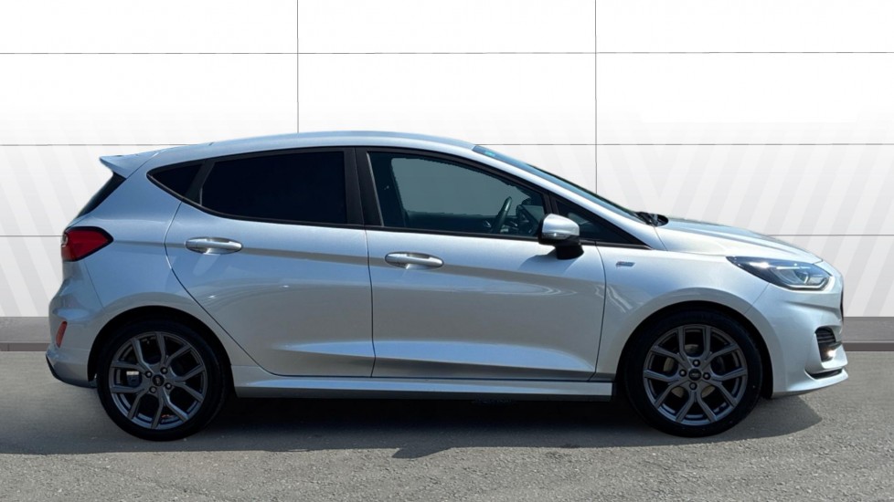 Ford Fiesta 1.0 EcoBoost Hybrid mHEV 125 ST-Line 5dr Petrol Hatchback - Image 5