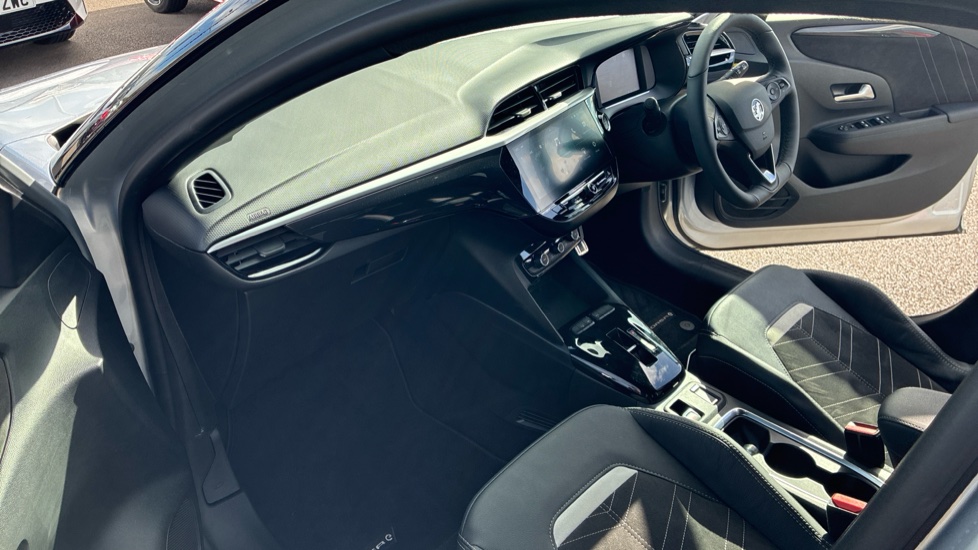 Vauxhall Corsa 100kW Ultimate 50kWh 5dr Auto Electric Hatchback - Image 9
