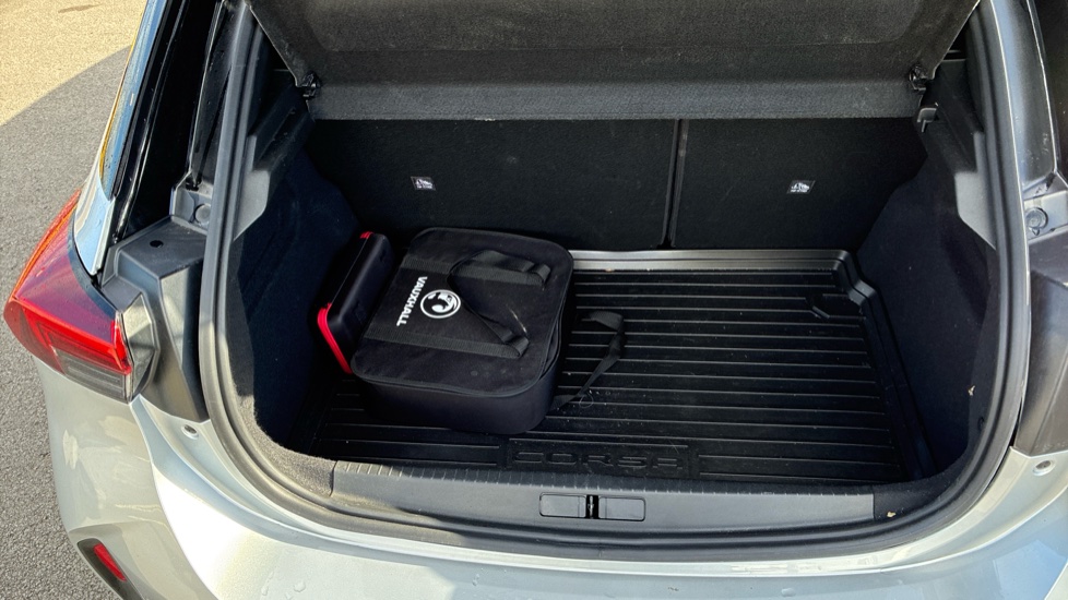 Vauxhall Corsa 100kW Ultimate 50kWh 5dr Auto Electric Hatchback - Image 26