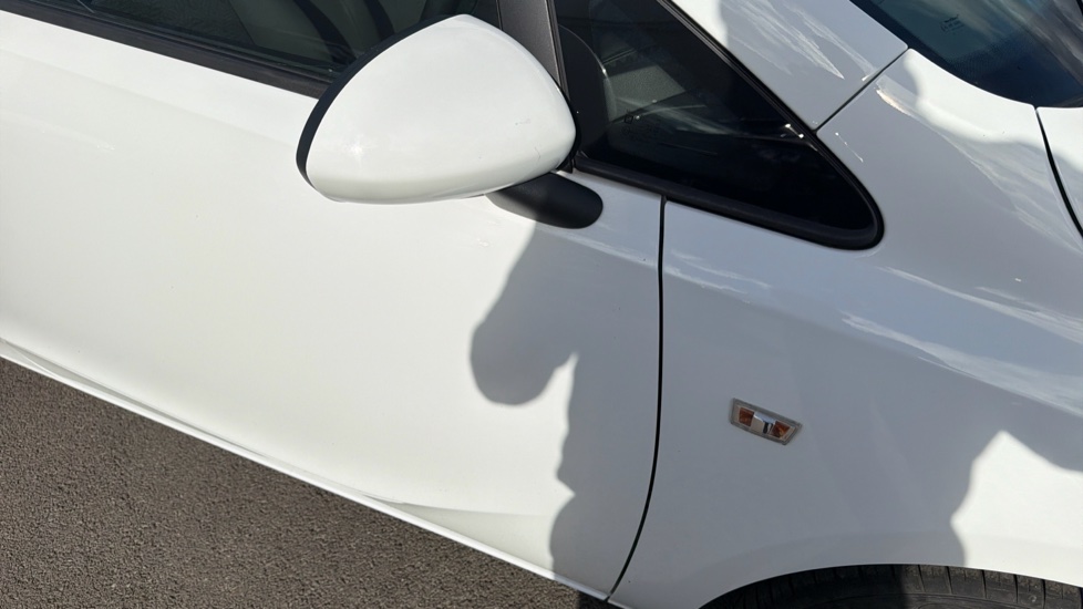 Vauxhall Corsa 1.4 Energy 3dr [AC] Petrol Hatchback - Image 36