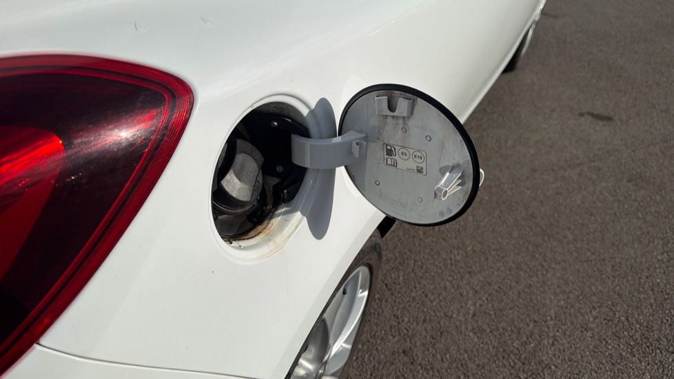 Vauxhall Corsa 1.4 Energy 3dr [AC] Petrol Hatchback - Image 53
