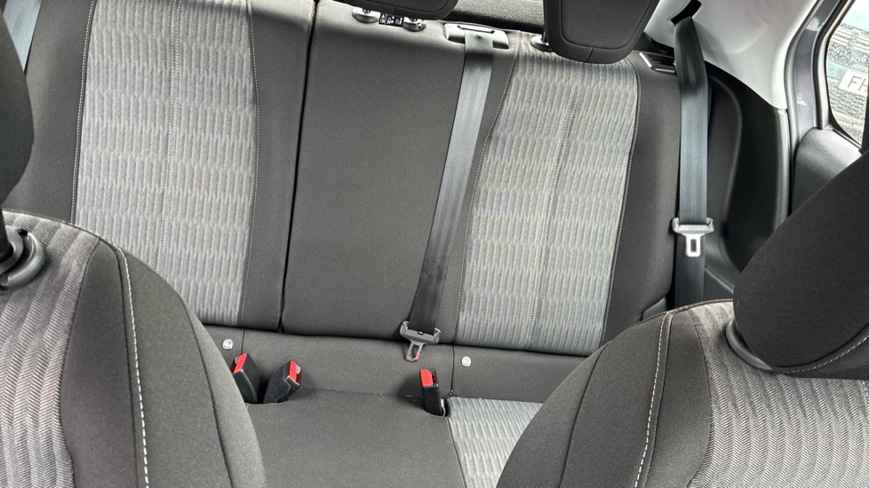 Vauxhall Corsa 1.2 SE Premium 5dr Petrol Hatchback - Image 15