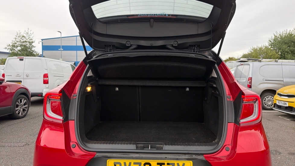 Renault Captur 1.6 E-Tech Plug-in hybrid 160 Techno 5dr Auto Hatchback - Image 4