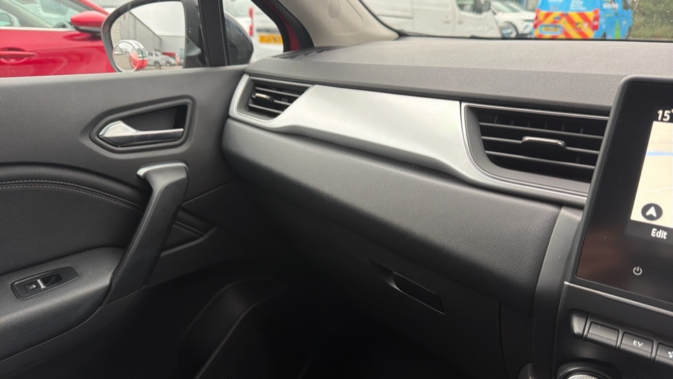Renault Captur 1.6 E-Tech Plug-in hybrid 160 Techno 5dr Auto Hatchback - Image 30