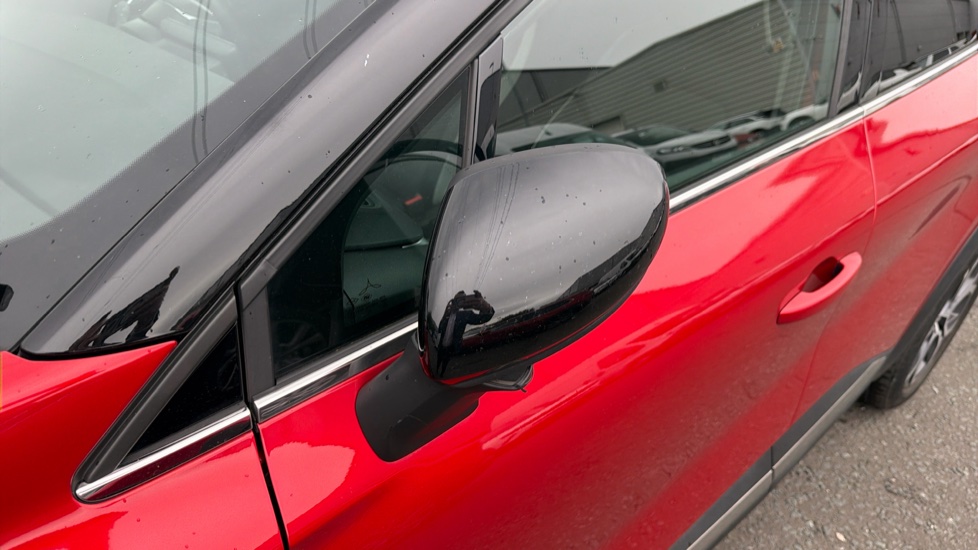 Renault Captur 1.6 E-Tech Plug-in hybrid 160 Techno 5dr Auto Hatchback - Image 38