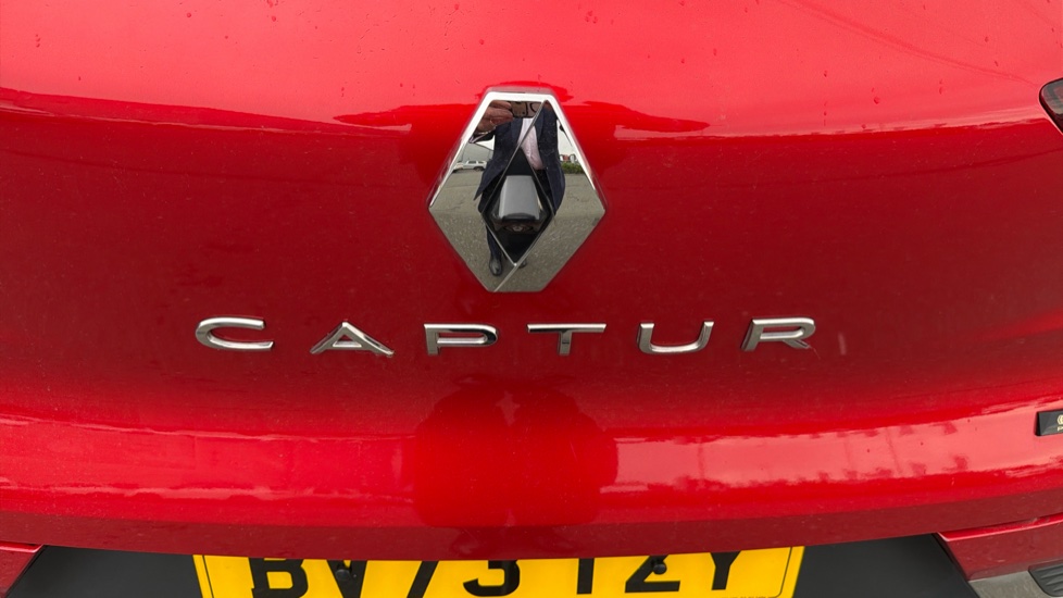 Renault Captur 1.6 E-Tech Plug-in hybrid 160 Techno 5dr Auto Hatchback - Image 43