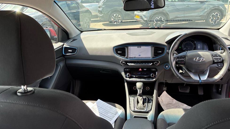 Hyundai IONIQ 1.6 GDi Hybrid Premium 5dr DCT Hybrid Hatchback - Image 10