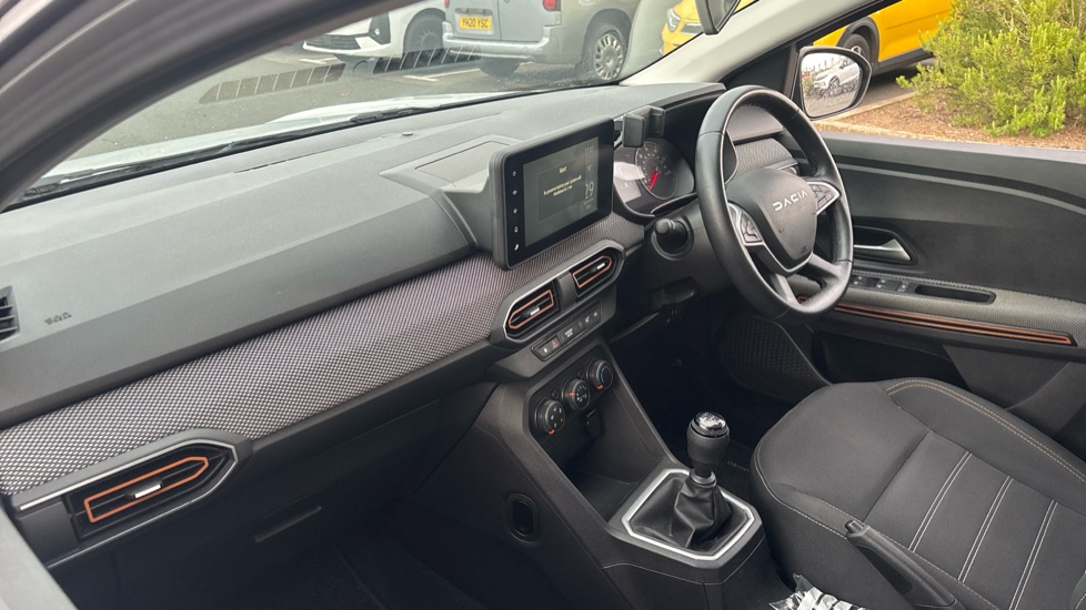 Dacia Sandero Stepway 1.0 TCe Expression 5dr Bi Fuel Hatchback - Image 9