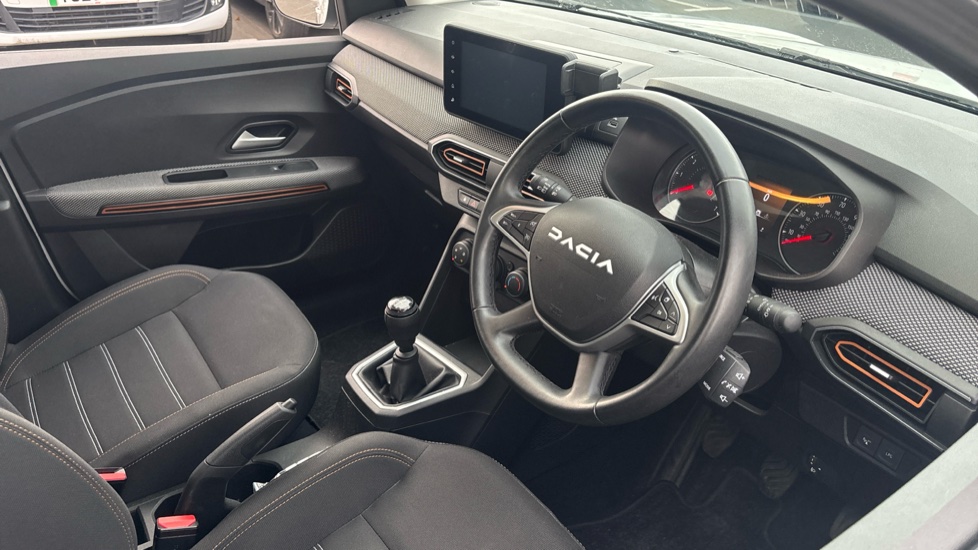 Dacia Sandero Stepway 1.0 TCe Expression 5dr Bi Fuel Hatchback - Image 11
