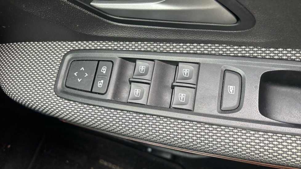 Dacia Sandero Stepway 1.0 TCe Expression 5dr Bi Fuel Hatchback - Image 27