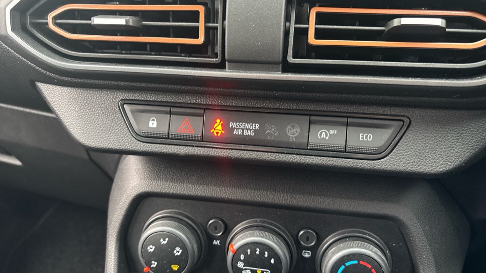 Dacia Sandero Stepway 1.0 TCe Expression 5dr Bi Fuel Hatchback - Image 31