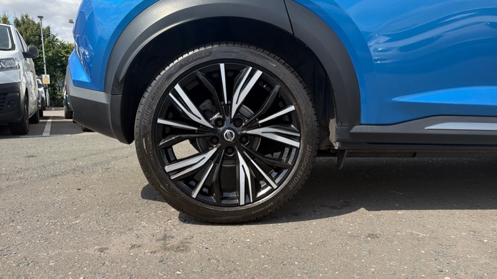 Nissan Juke 1.0 DiG-T 114 Tekna+ 5dr Petrol Hatchback - Image 7