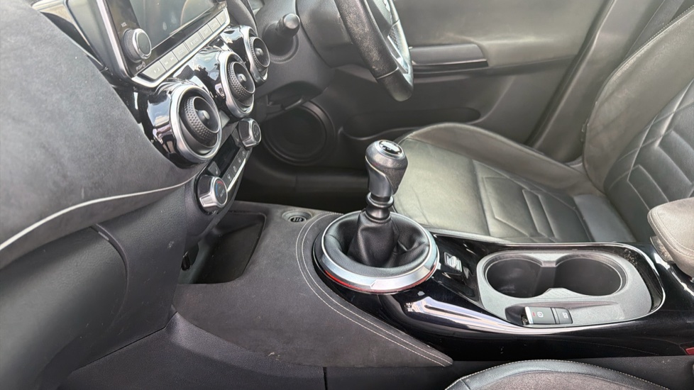 Nissan Juke 1.0 DiG-T 114 Tekna+ 5dr Petrol Hatchback - Image 13