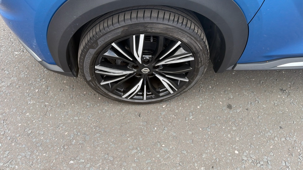 Nissan Juke 1.0 DiG-T 114 Tekna+ 5dr Petrol Hatchback - Image 45