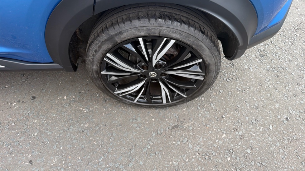Nissan Juke 1.0 DiG-T 114 Tekna+ 5dr Petrol Hatchback - Image 48