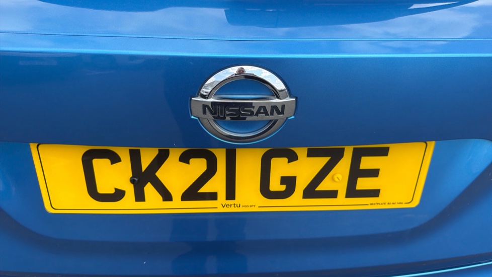 Nissan Juke 1.0 DiG-T 114 Tekna+ 5dr Petrol Hatchback - Image 51