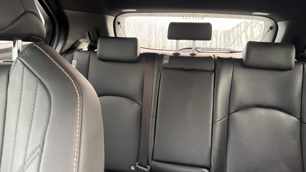 Lexus UX 250h 2.0 F-Sport Design 5dr CVT Hybrid Hatchback - Image 15