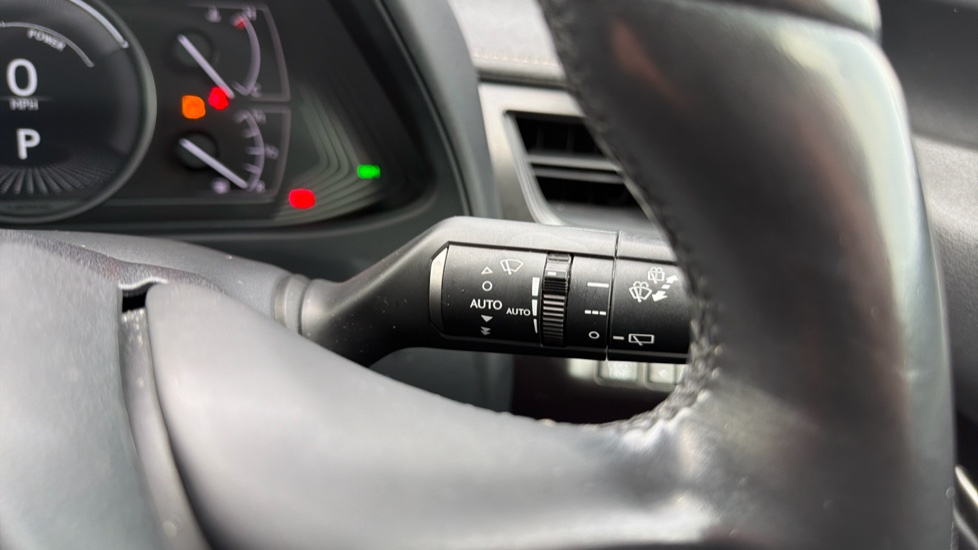 Lexus UX 250h 2.0 F-Sport Design 5dr CVT Hybrid Hatchback - Image 22