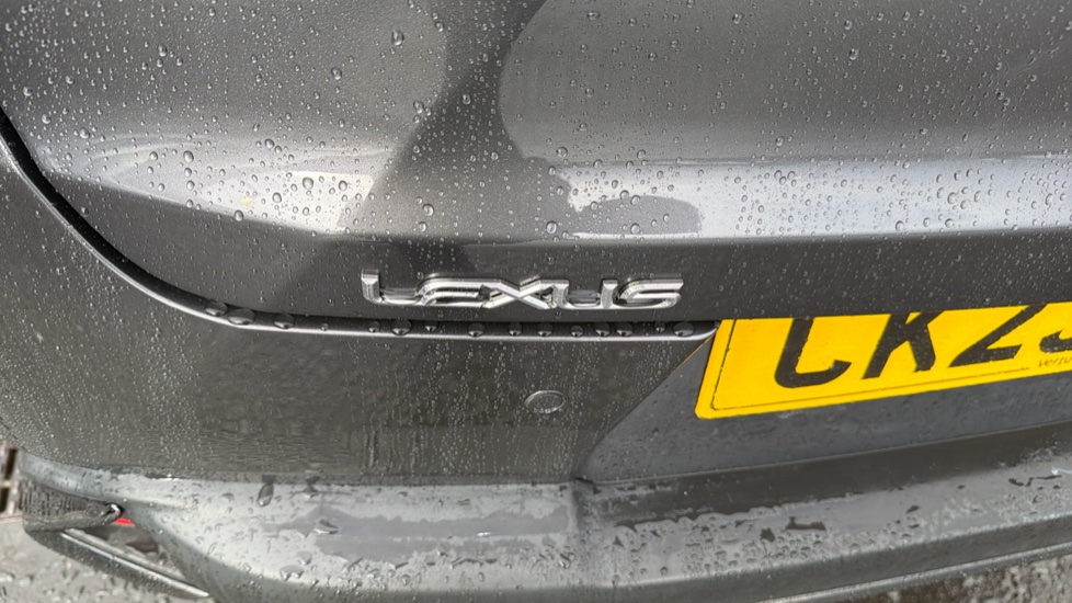 Lexus UX 250h 2.0 F-Sport Design 5dr CVT Hybrid Hatchback - Image 43