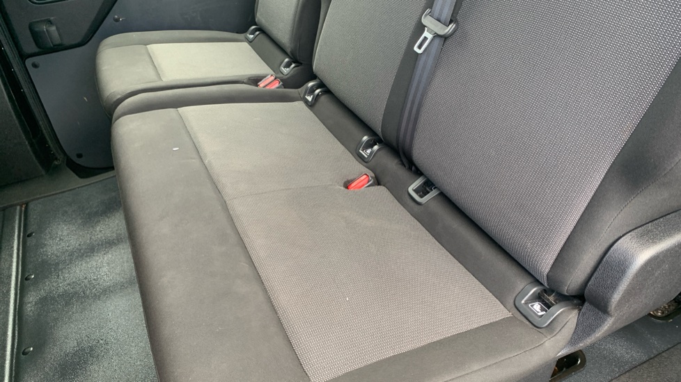 Vauxhall Vivaro Life 100kW Combi L 50kWh 5dr Auto Electric Estate - Image 16