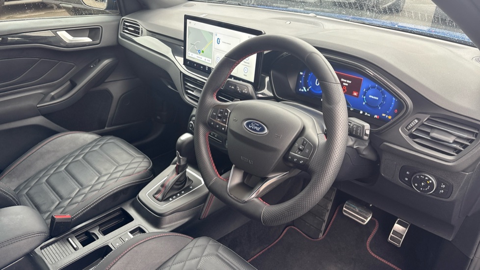 Ford Focus 1.0 EcoBoost Hybrid mHEV 155 ST-Line X 5dr Auto Petrol Estate - Image 11