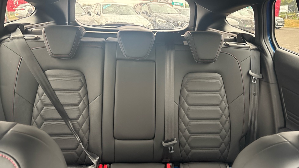 Ford Focus 1.0 EcoBoost Hybrid mHEV 155 ST-Line X 5dr Auto Petrol Estate - Image 15