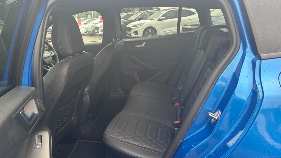 Ford Focus 1.0 EcoBoost Hybrid mHEV 155 ST-Line X 5dr Auto Petrol Estate - Image 16