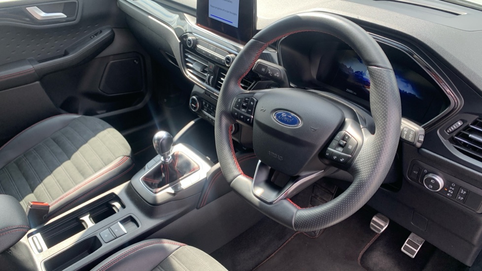 Ford Kuga 2.0 EcoBlue mHEV ST-Line First Edition 5dr Diesel Estate - Image 11