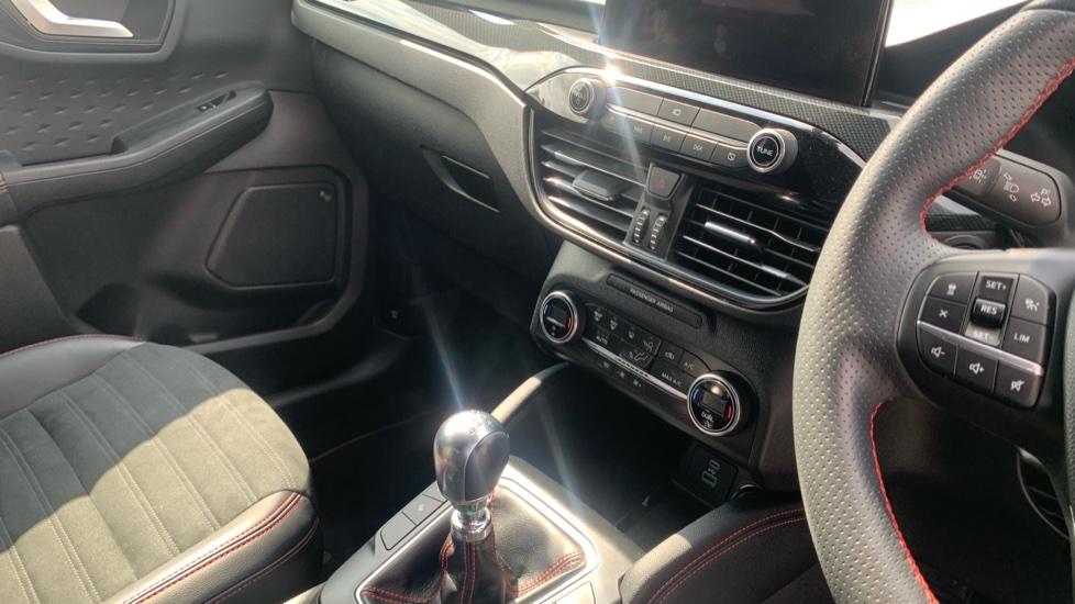 Ford Kuga 2.0 EcoBlue mHEV ST-Line First Edition 5dr Diesel Estate - Image 14