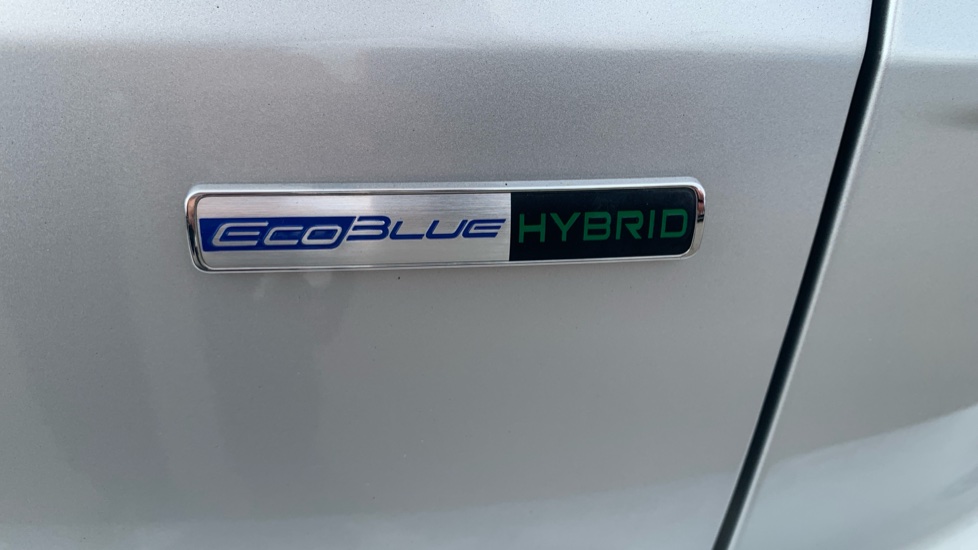 Ford Kuga 2.0 EcoBlue mHEV ST-Line First Edition 5dr Diesel Estate - Image 22