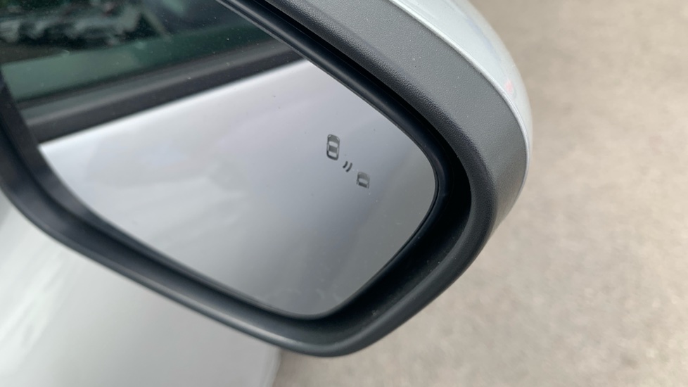 Ford Kuga 2.0 EcoBlue mHEV ST-Line First Edition 5dr Diesel Estate - Image 29