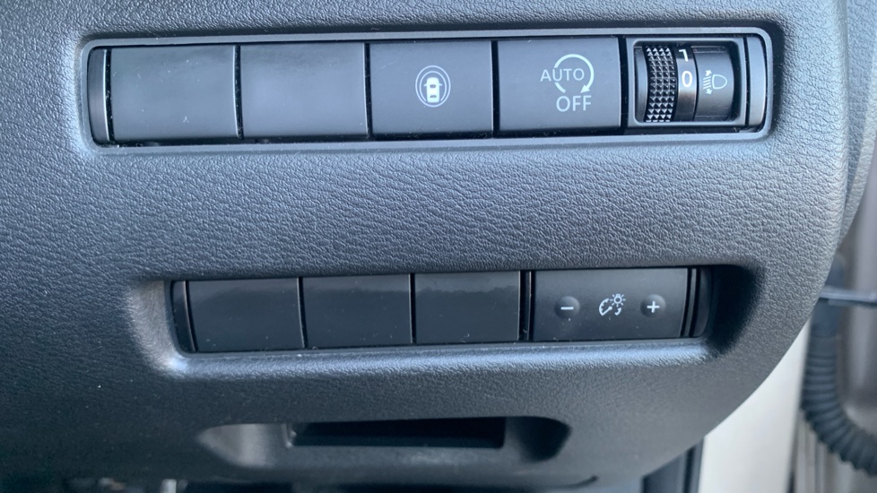 Nissan X-Trail 1.5 MHEV 163 N-Connecta 5dr [7 Seat] Xtronic Petrol Station Wagon - Image 33