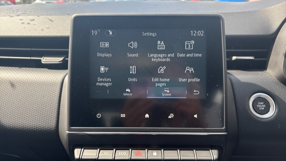 Renault Clio 1.6 E-TECH full hybrid 145 Evolution 5dr Auto Hybrid Hatchback - Image 31