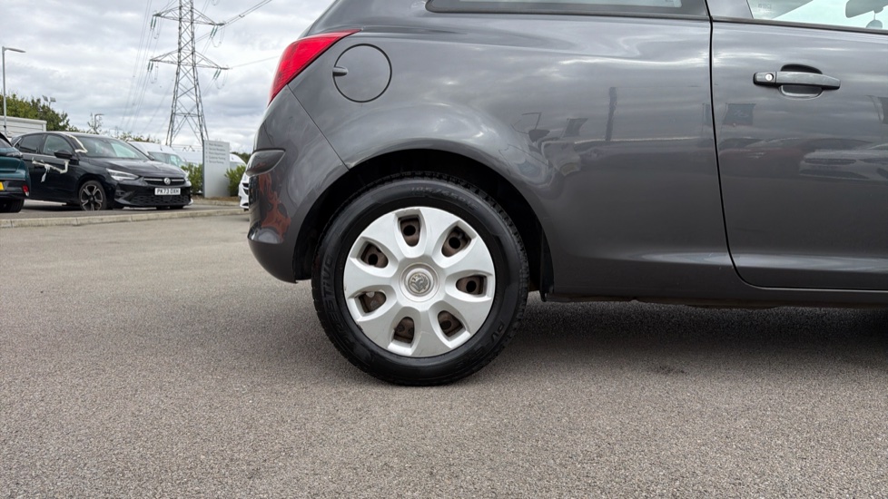 Vauxhall Corsa 1.2 Exclusiv 3dr [AC] Petrol Hatchback - Image 7