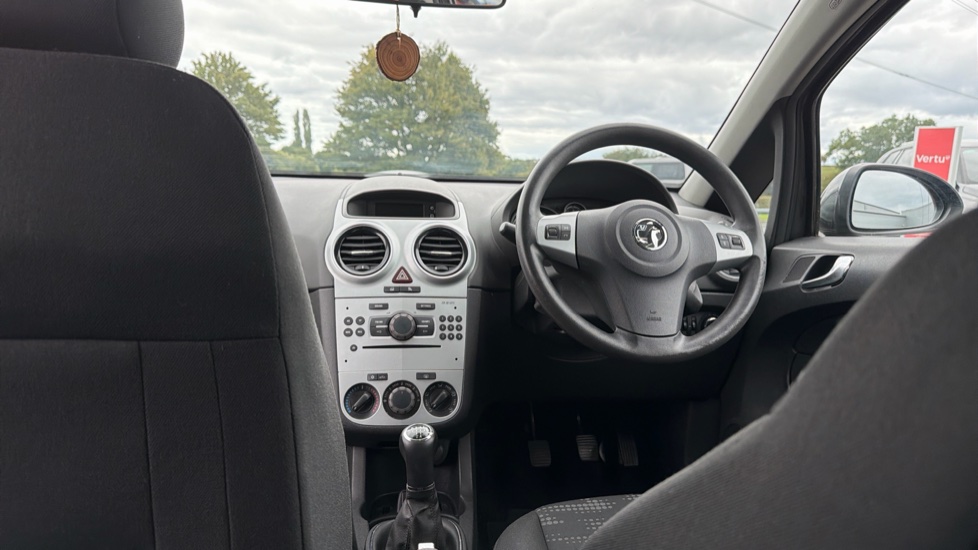 Vauxhall Corsa 1.2 Exclusiv 3dr [AC] Petrol Hatchback - Image 10