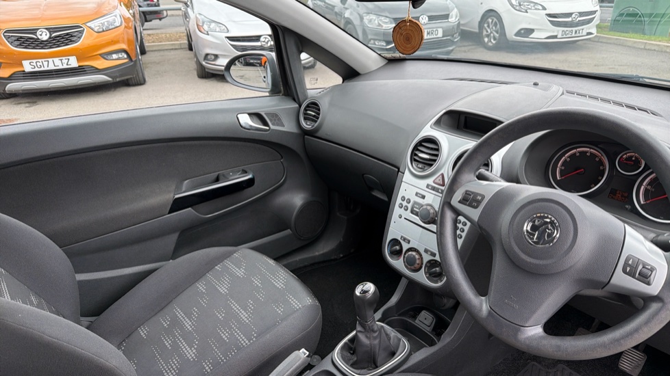 Vauxhall Corsa 1.2 Exclusiv 3dr [AC] Petrol Hatchback - Image 14