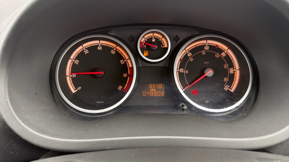 Vauxhall Corsa 1.2 Exclusiv 3dr [AC] Petrol Hatchback - Image 18
