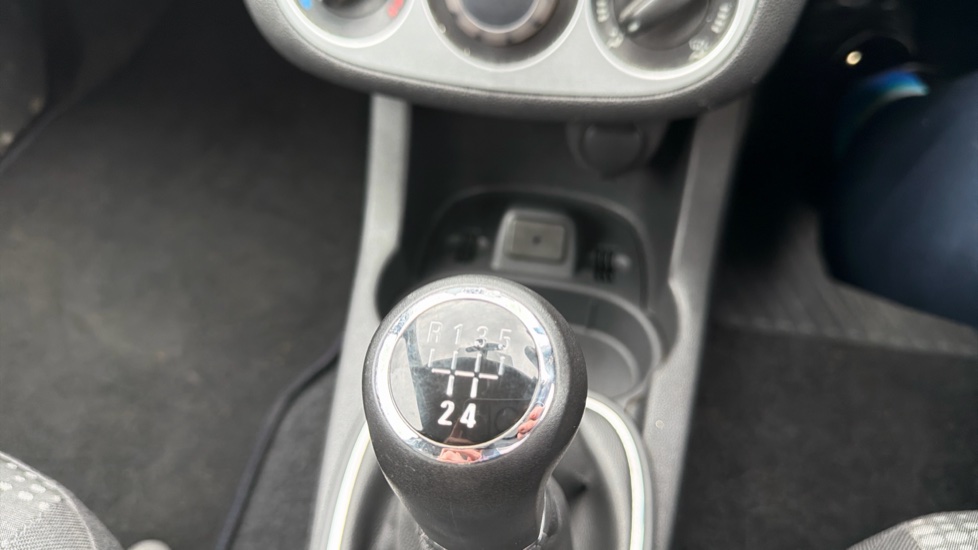 Vauxhall Corsa 1.2 Exclusiv 3dr [AC] Petrol Hatchback - Image 22