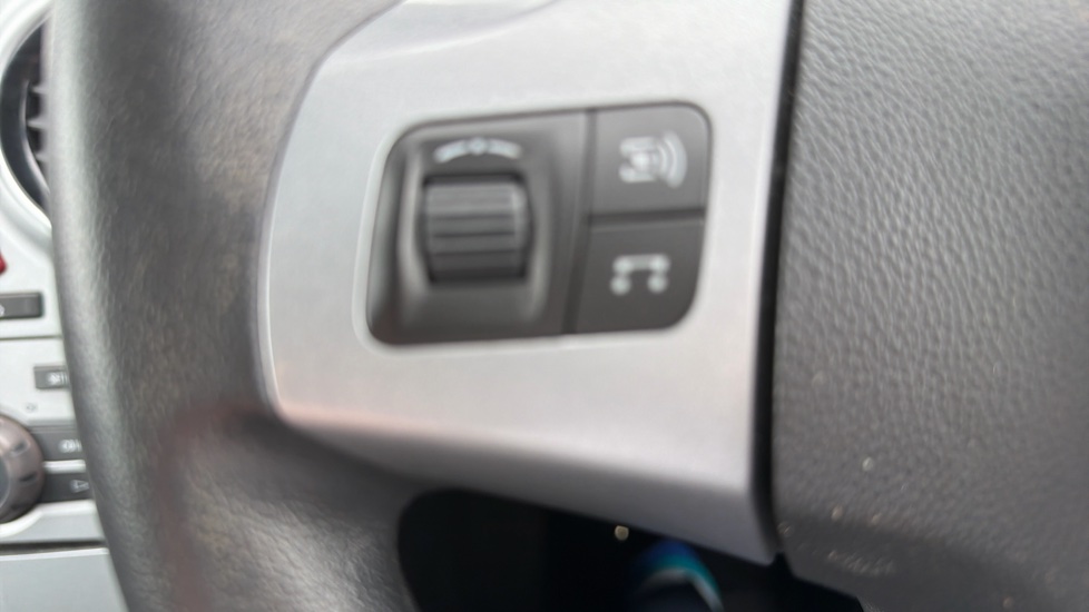 Vauxhall Corsa 1.2 Exclusiv 3dr [AC] Petrol Hatchback - Image 24
