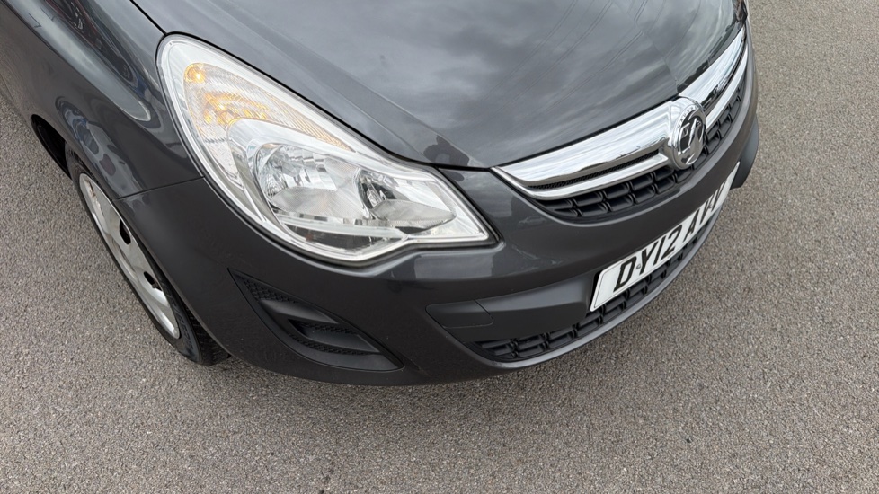 Vauxhall Corsa 1.2 Exclusiv 3dr [AC] Petrol Hatchback - Image 35