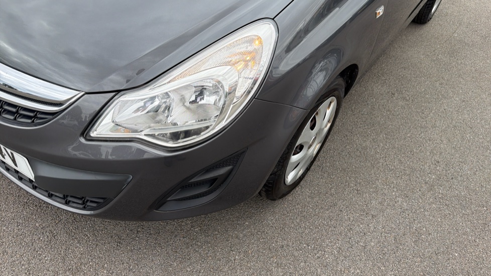Vauxhall Corsa 1.2 Exclusiv 3dr [AC] Petrol Hatchback - Image 36