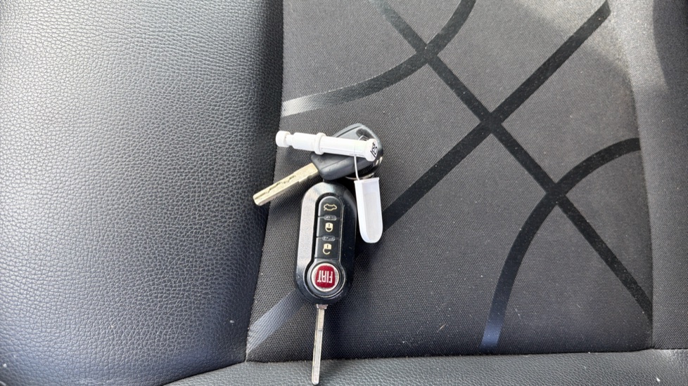 Fiat 500 1.2 S 3dr Petrol Hatchback - Image 20