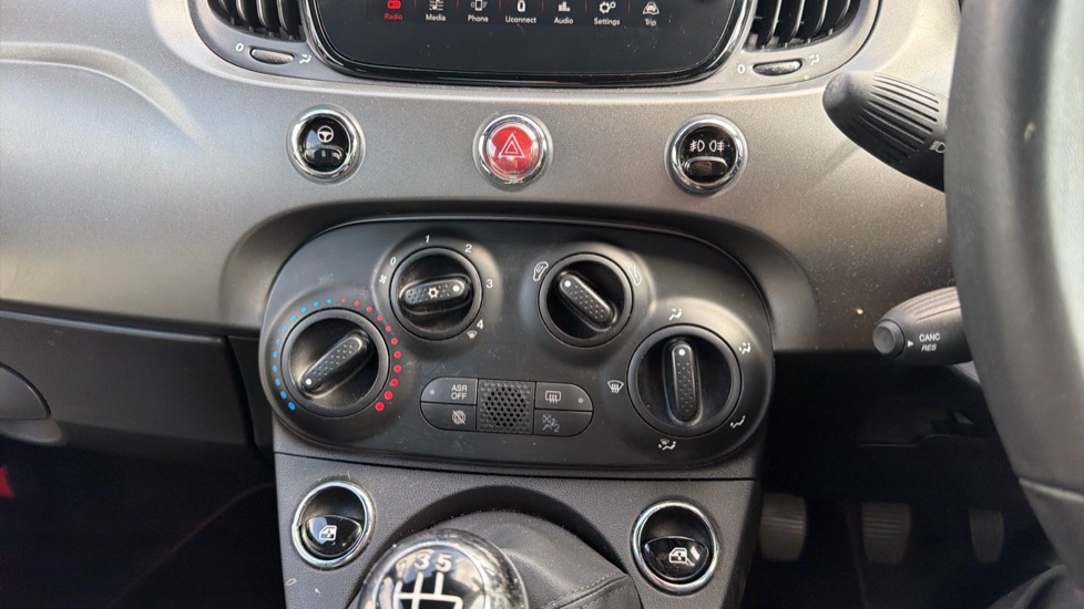 Fiat 500 1.2 S 3dr Petrol Hatchback - Image 27