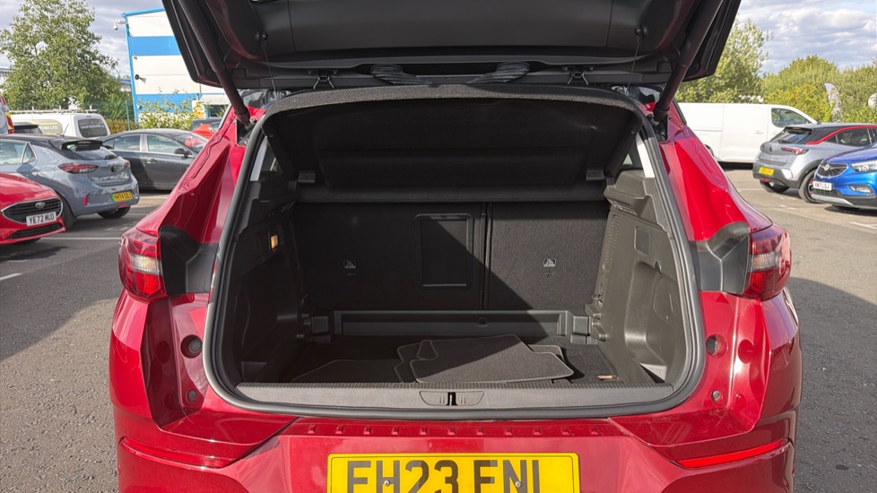 Vauxhall Grandland 1.2 Turbo Ultimate 5dr Auto Petrol Hatchback - Image 4
