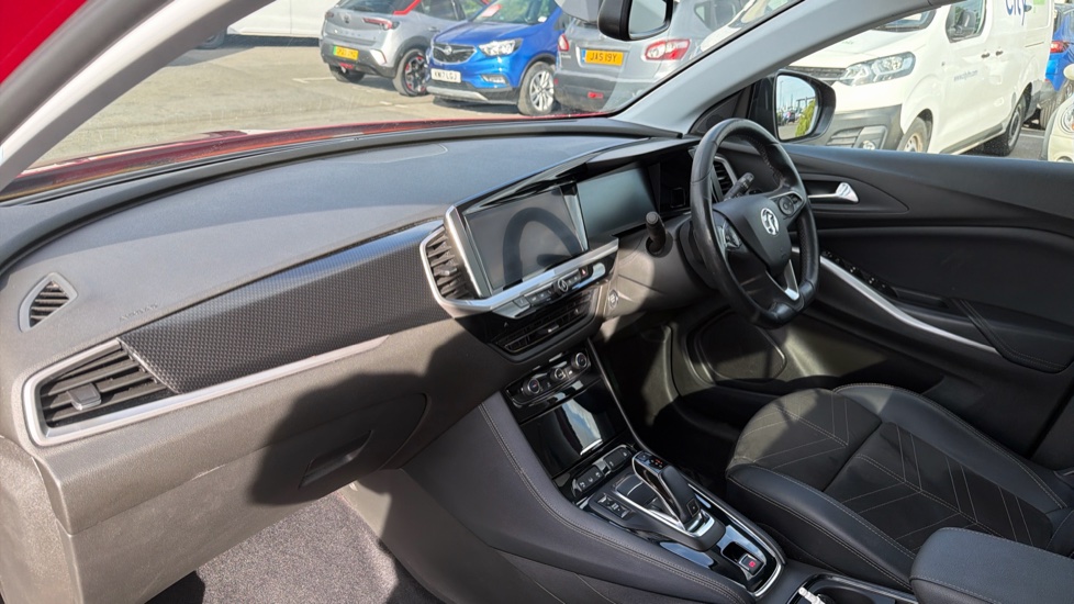 Vauxhall Grandland 1.2 Turbo Ultimate 5dr Auto Petrol Hatchback - Image 9