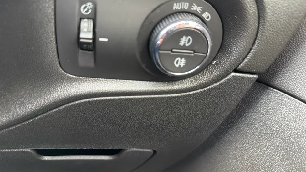 Vauxhall Grandland 1.2 Turbo Ultimate 5dr Auto Petrol Hatchback - Image 31