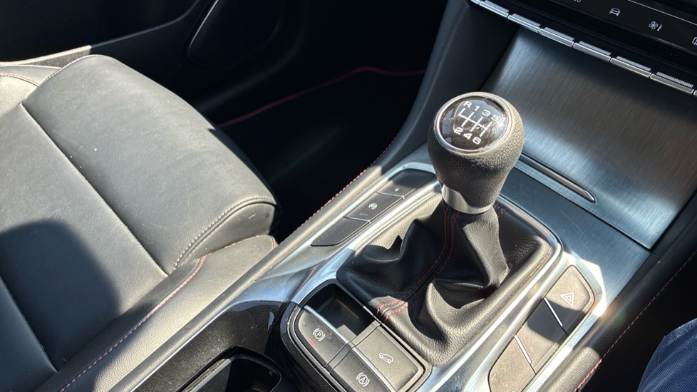 MG HS 1.5 T-GDI Excite 5dr Petrol Hatchback - Image 14