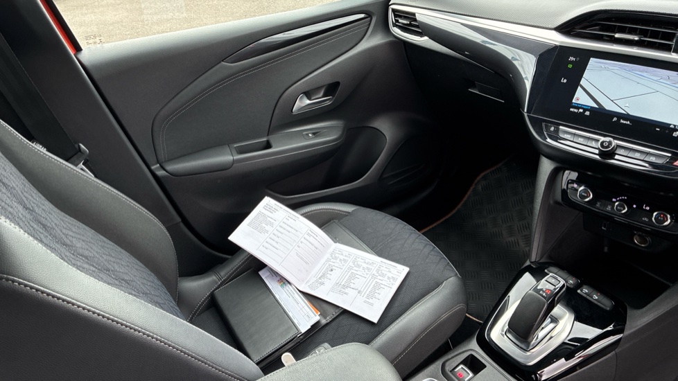 Vauxhall Corsa 100kW Elite Nav Premium 50kWh 5dr Auto [11kWCh] Electric Hatchback - Image 14