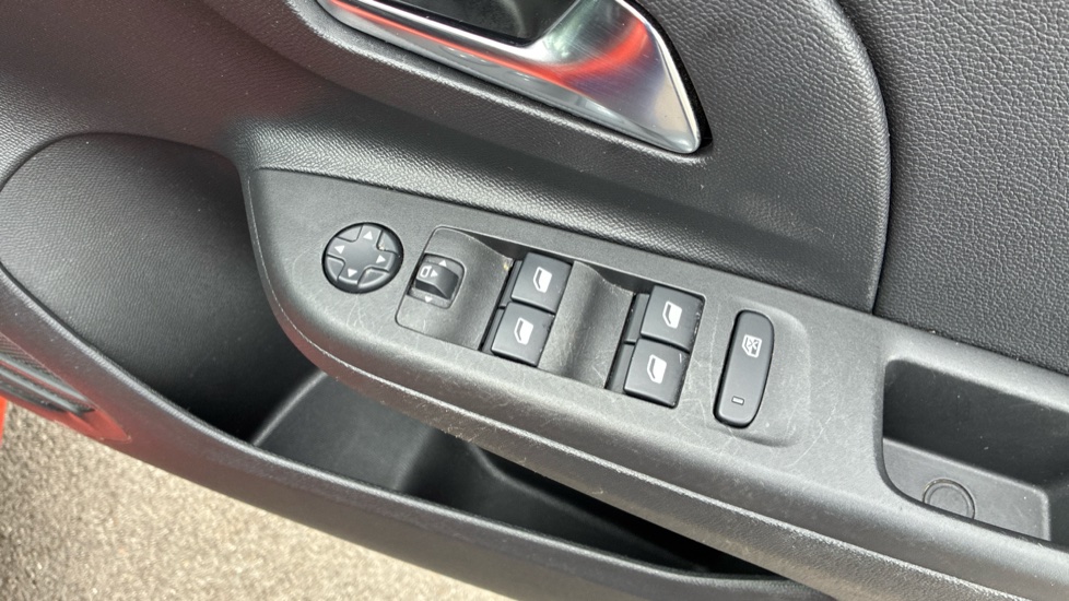 Vauxhall Corsa 100kW Elite Nav Premium 50kWh 5dr Auto [11kWCh] Electric Hatchback - Image 26